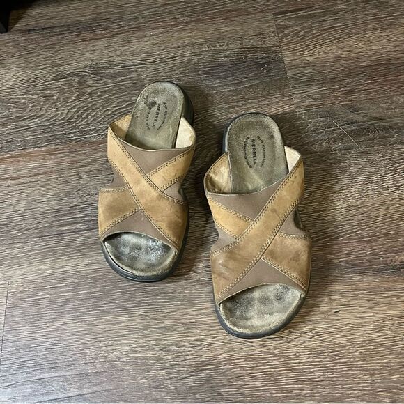 Merrell Topo Cross Stone Tan Crisscross Suede Sandals - Picture 1 of 10